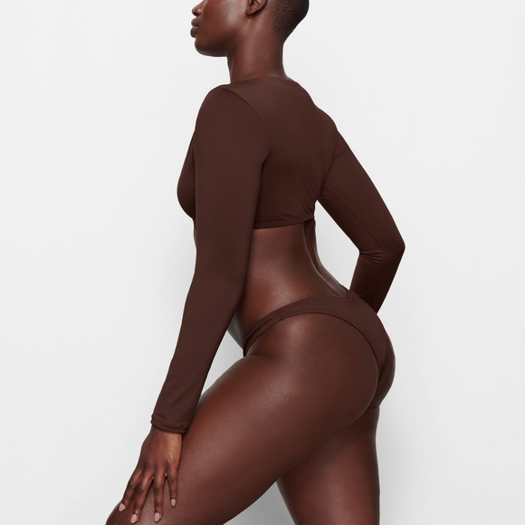 NWT SKIMS SWIM LONG SLEEVE SHRUG IN COCOA SIZE XXS - Picture 4 of 10